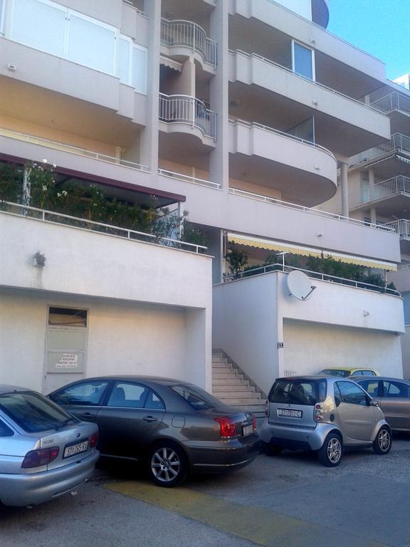 Apartment Radosevac Beach Сплит Экстерьер фото